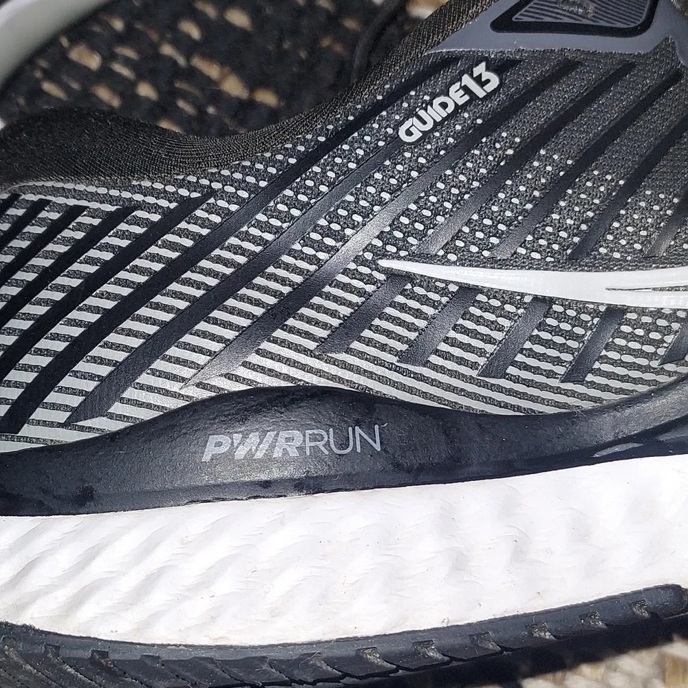 Saucony Power Run Guide 13 Shoes - Picture 8 of 8